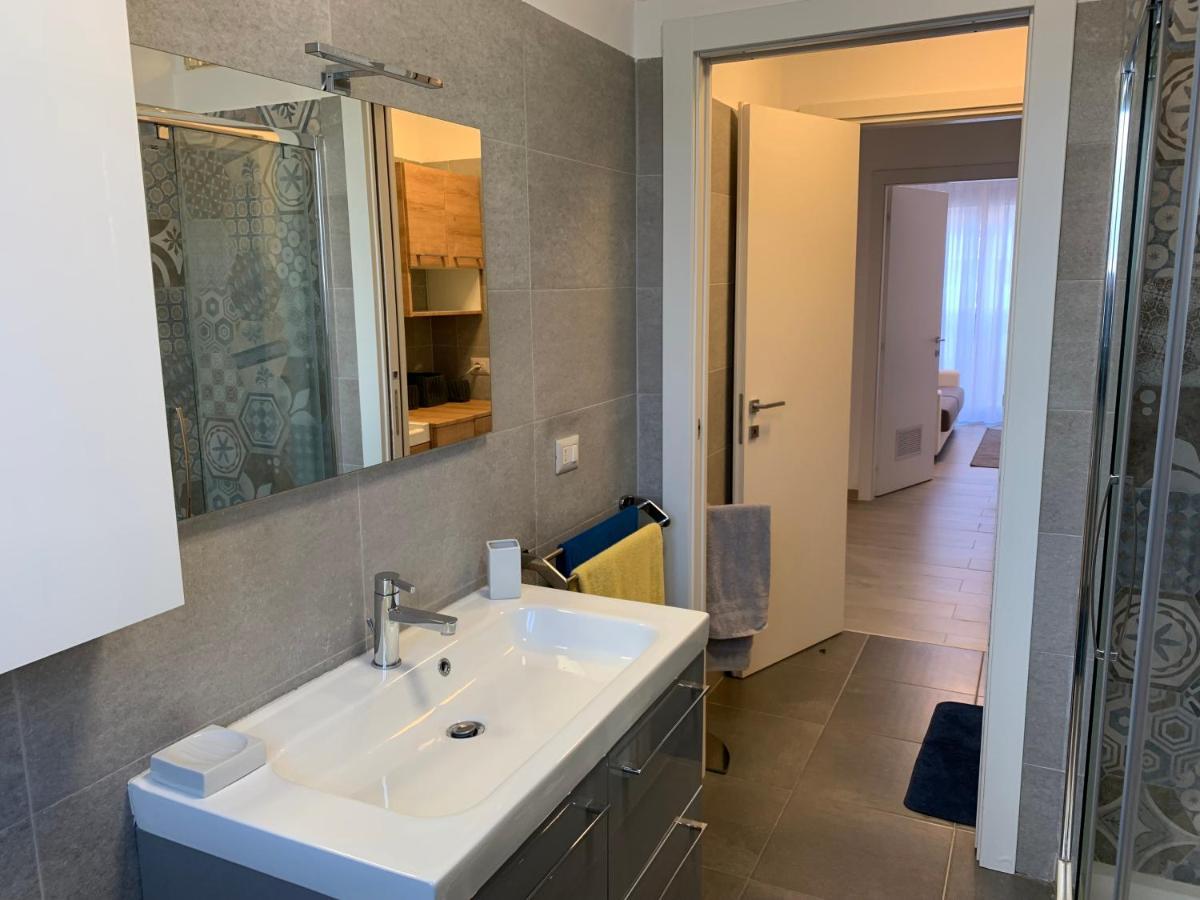 Trilocale In Zona Bocconi/Navigli Apartment มิลาน ภายนอก รูปภาพ