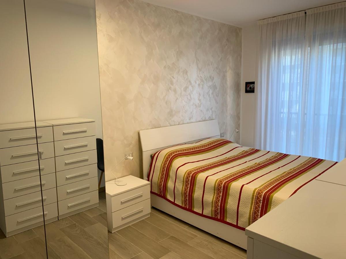 Trilocale In Zona Bocconi/Navigli Apartment มิลาน ภายนอก รูปภาพ